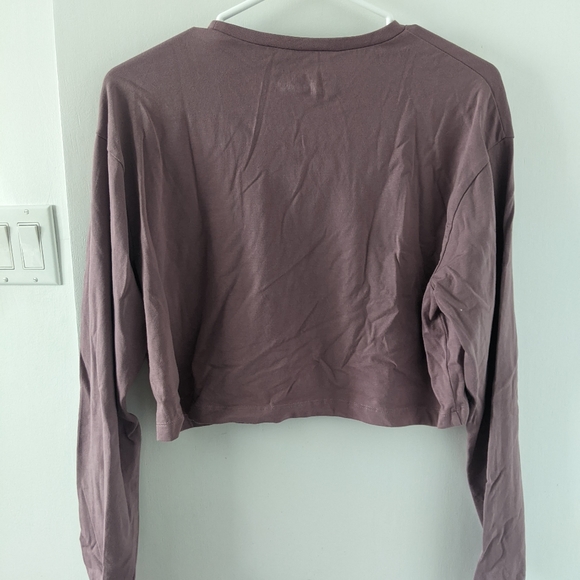 Alphalete shirt - Picture 3 of 3